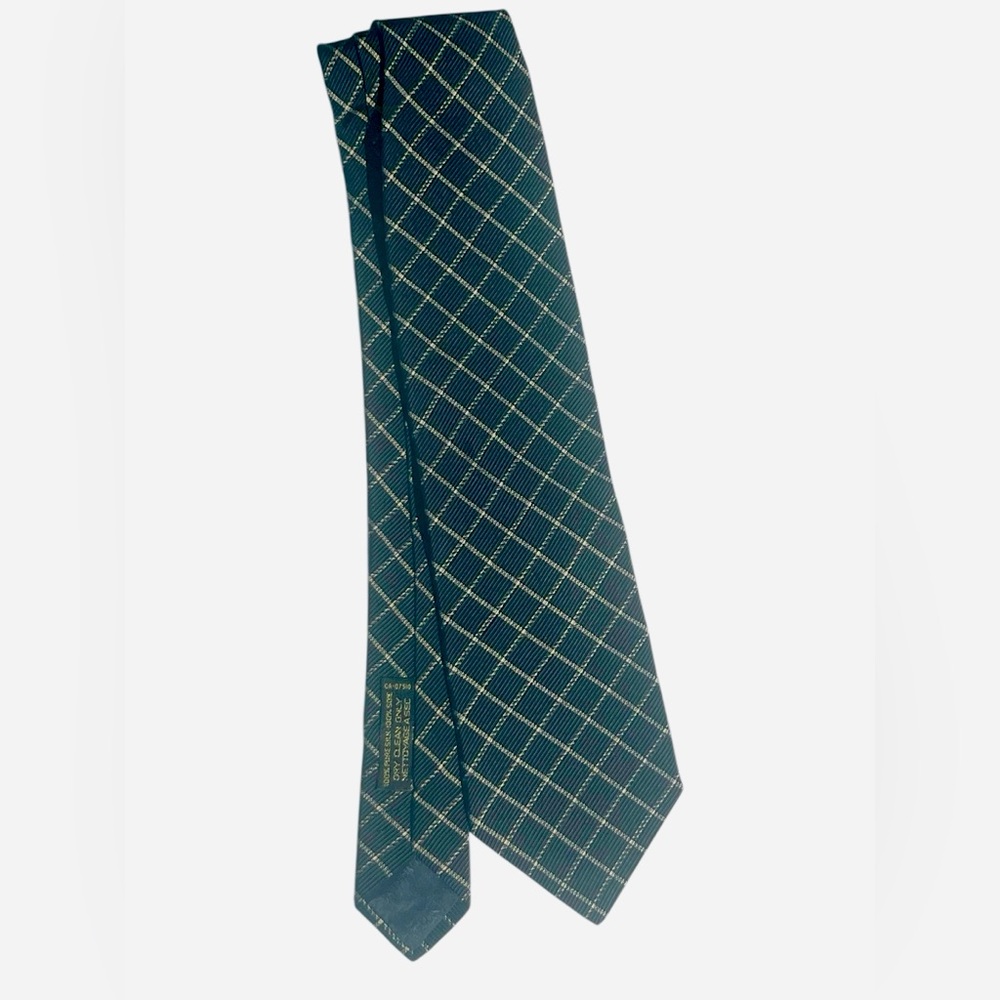 Giorgio Armani 100% silk tie black with white crosshatch pattern